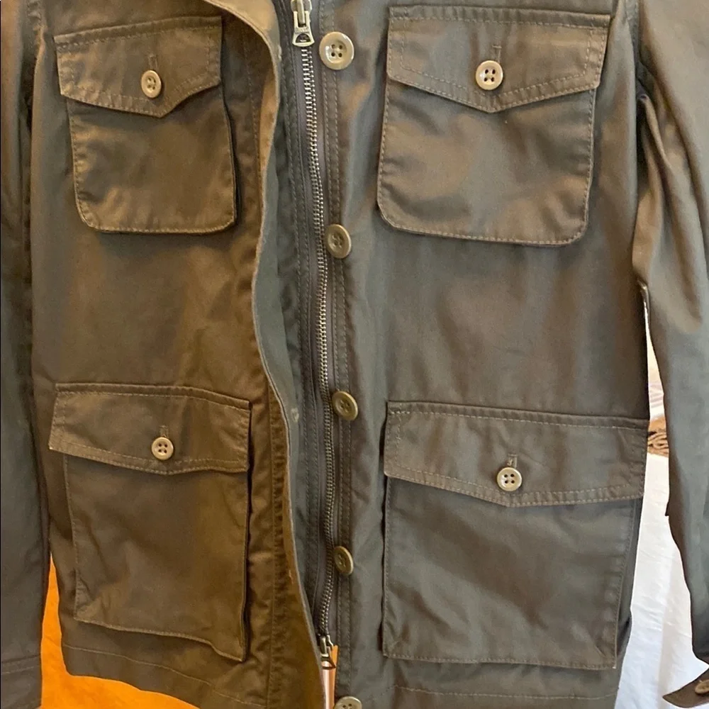 J. Crew Green Utility Jacket with Durable Cotton and Military-Inspired Style